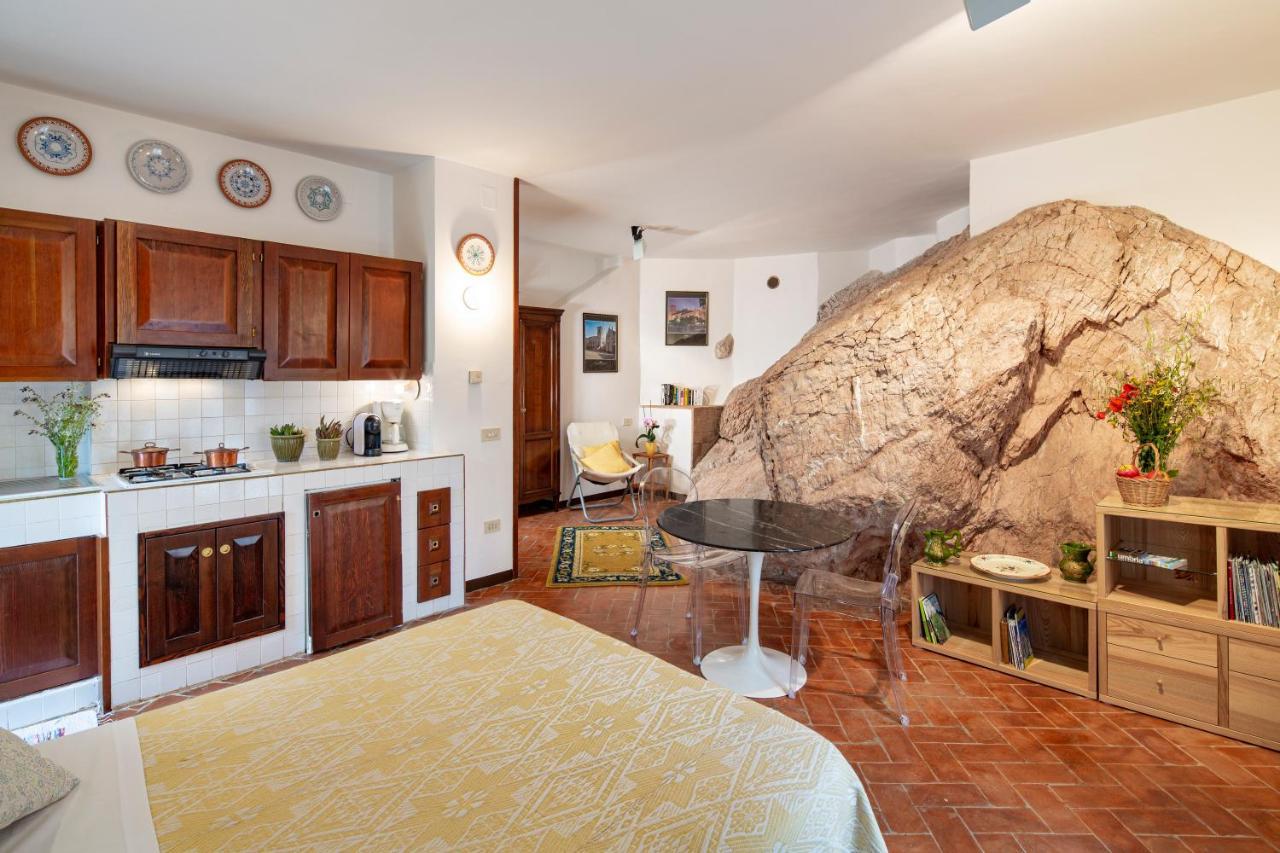 Residence Menotre Расиля Екстериор снимка